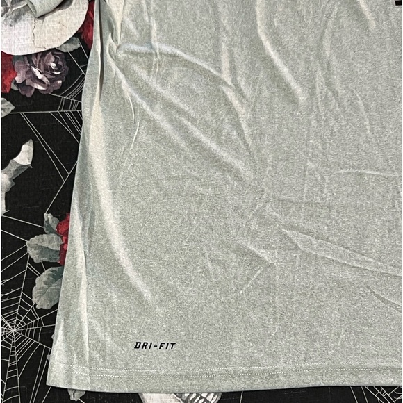 RARE 2012 Nike Dri-Fit Manchester United Futbol Club Performance Shirt Large NWT - Picture 4 of 8